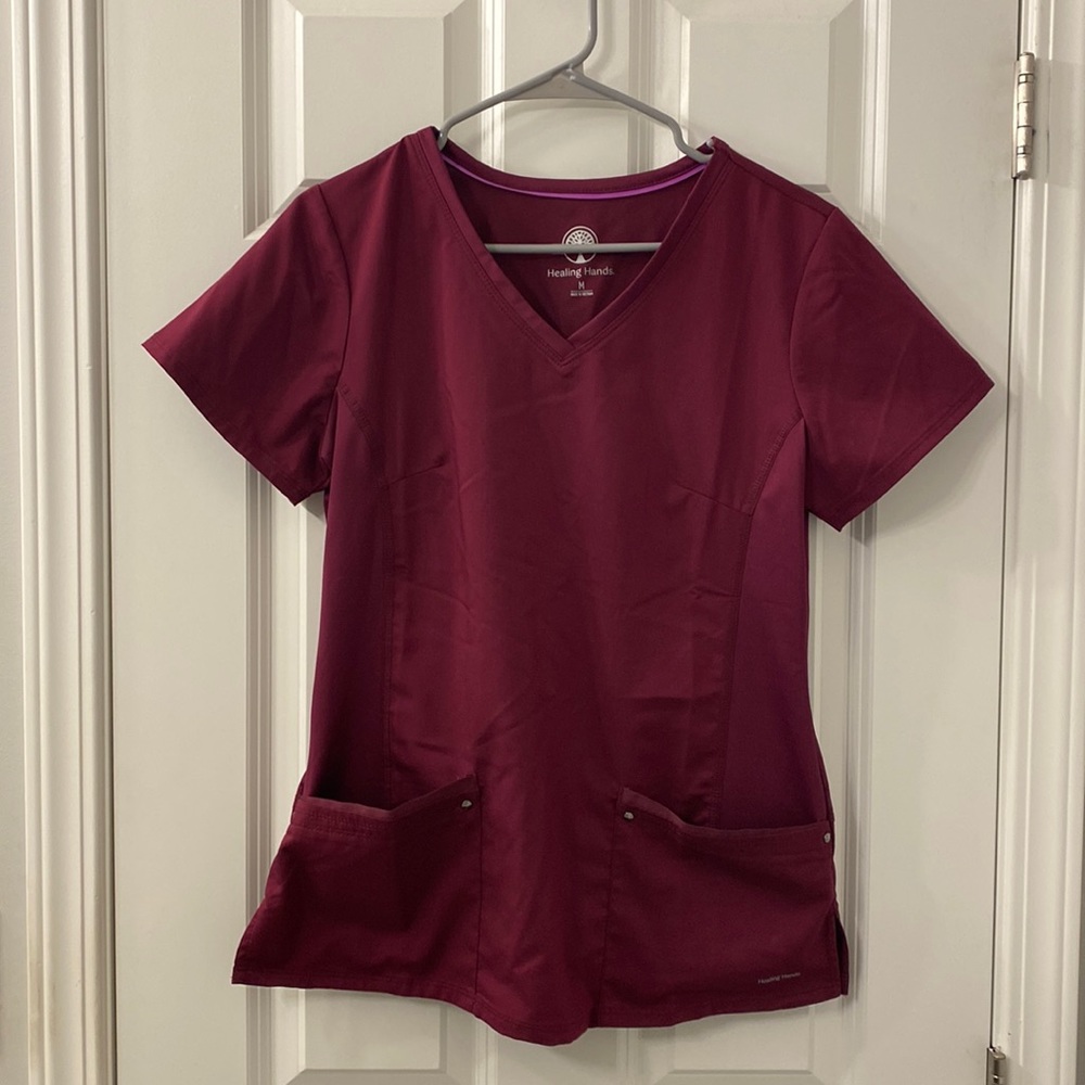 Healing Hands scrub top, size Medium, color Wine (burgundy)